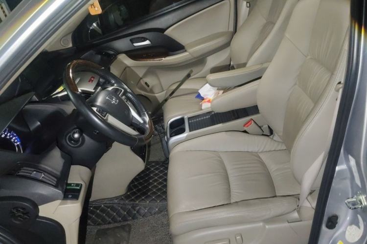 Used Honda Odyssey 2014 2.4L Elite Edition Left Front Seat