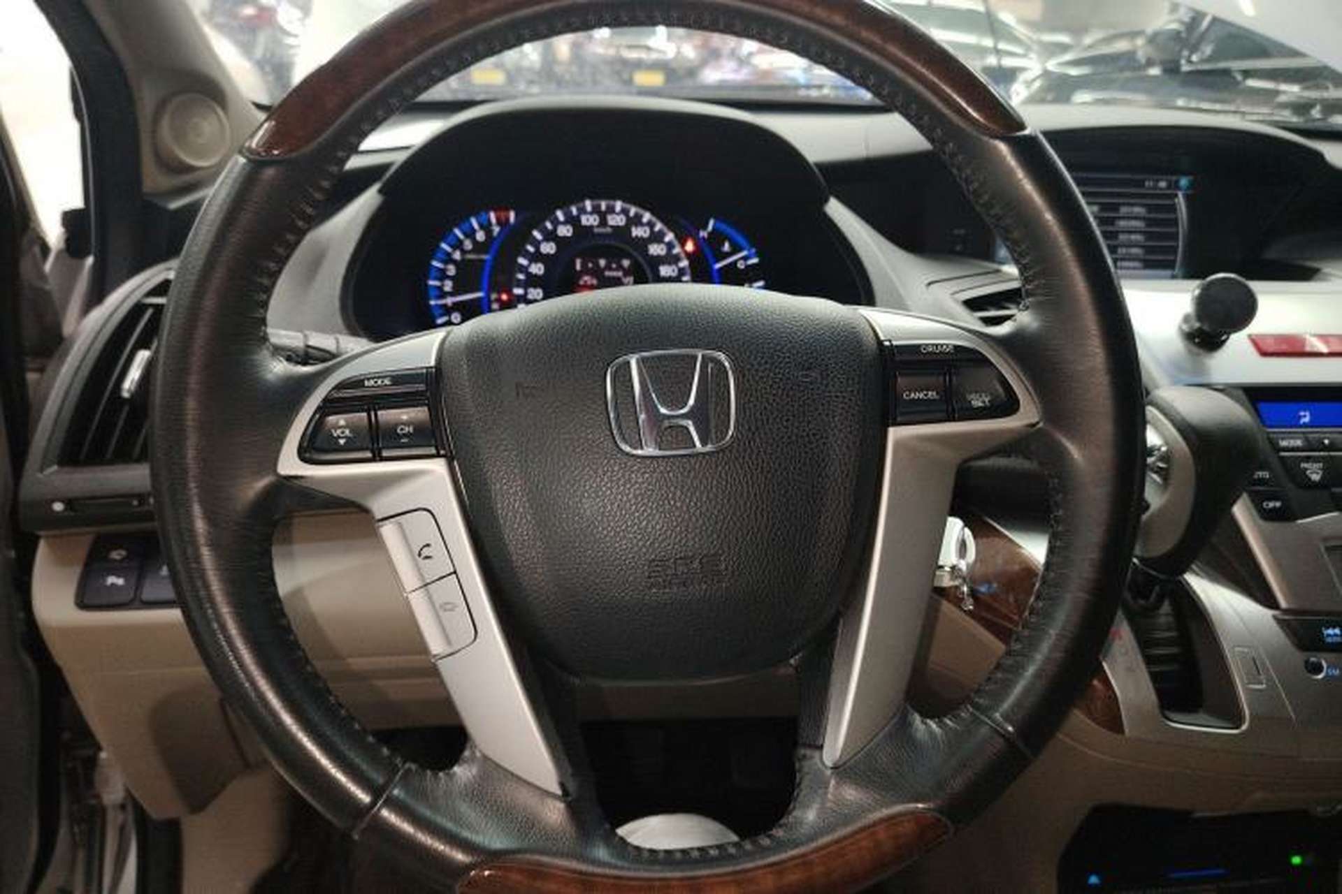 Used Honda Odyssey 2014 2.4L Luxury Edition Steering Wheel