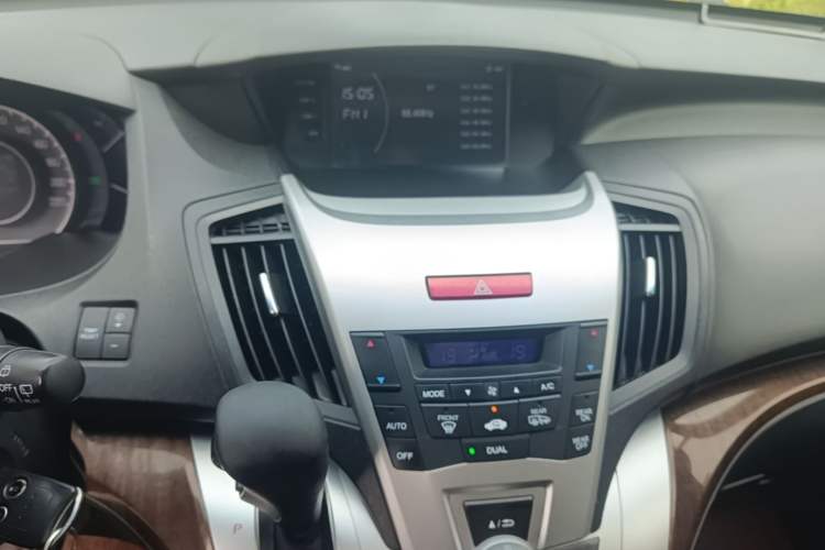 Used Honda Odyssey 2014 2.4L Luxury Edition Audio And AC Panel