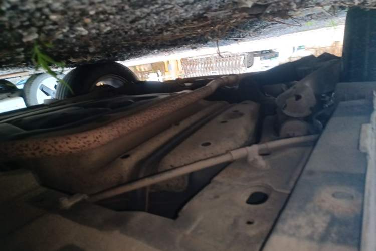 Used Honda Odyssey 2014 2.4L Elite Edition Chassis Rear Right