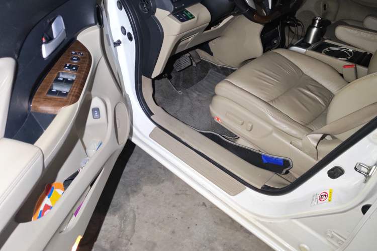 Used Honda Odyssey 2014 2.4L Luxury Edition Driver Seat