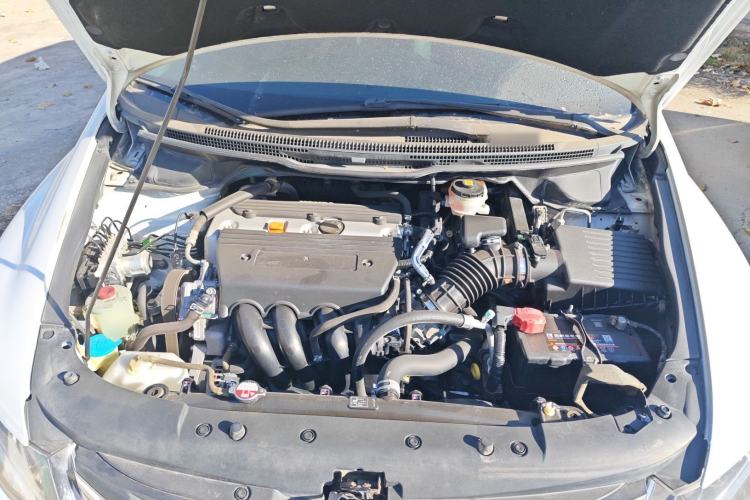 Used Honda Odyssey 2014 2.4L Luxury Edition Engine Bay
