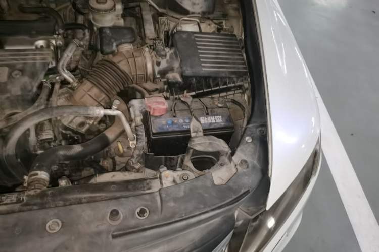 Used Honda Odyssey 2014 2.4L Luxury Edition Engine Bay Left