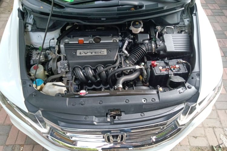 Used Honda Odyssey 2014 2.4L Elite Edition Engine Bay