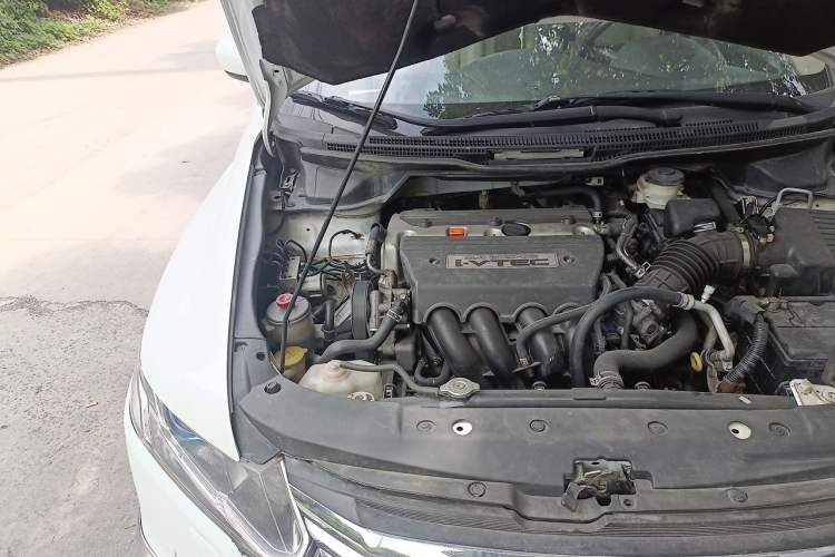 Used Honda Odyssey 2014 2.4L Luxury Edition Engine Bay Right
