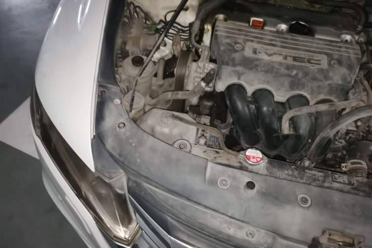 Used Honda Odyssey 2014 2.4L Luxury Edition Engine Bay Right