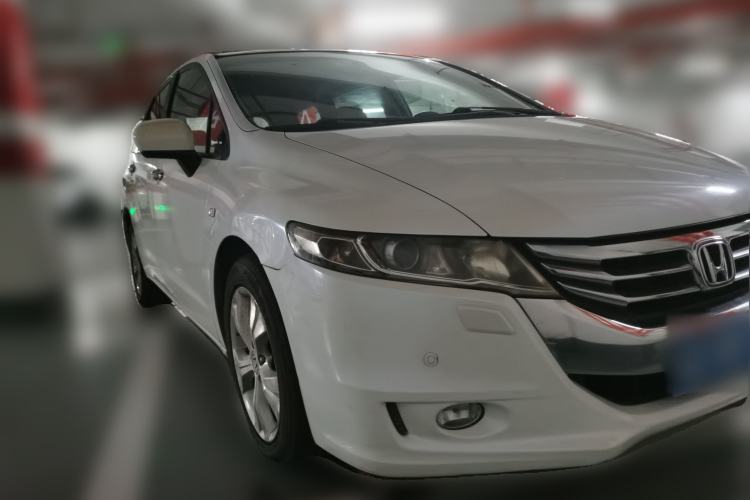 Used Honda Odyssey 2014 2.4L Luxury Edition Front Right 45 Deg