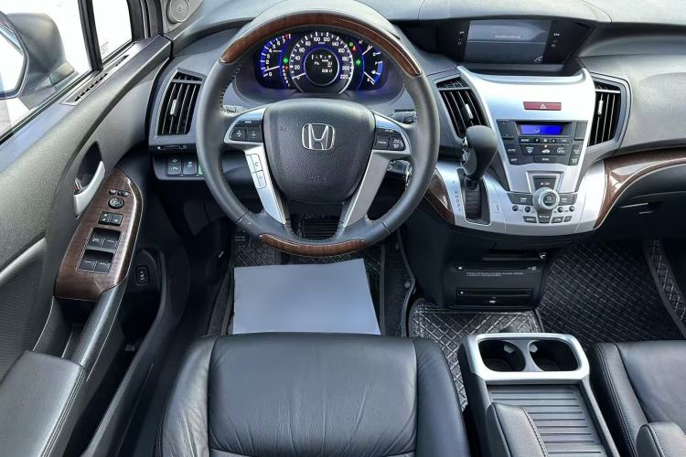 Used Honda Odyssey 2014 2.4L Luxury Edition Interior 2