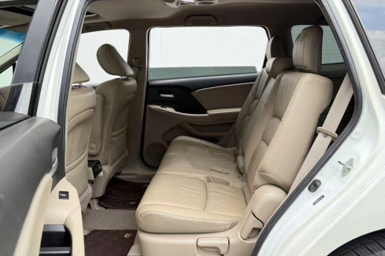 Used Honda Odyssey 2014 2.4L Luxury Edition Interior 3