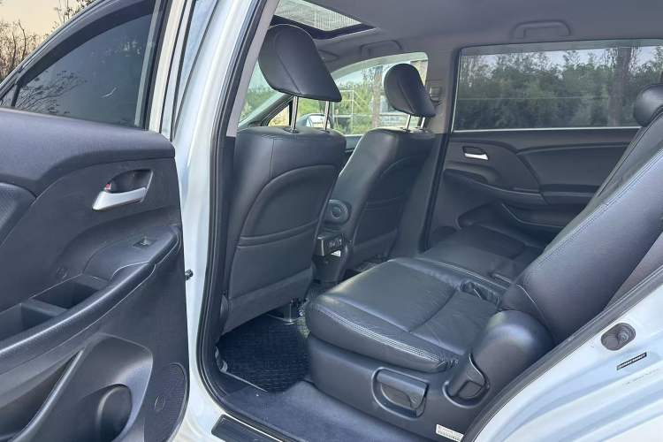 Used Honda Odyssey 2014 2.4L Luxury Edition Interior 4