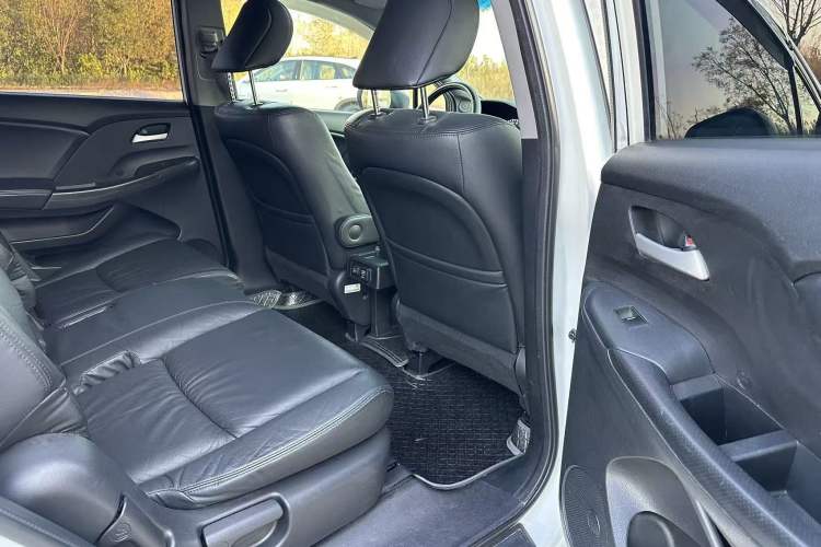 Used Honda Odyssey 2014 2.4L Luxury Edition Interior 8