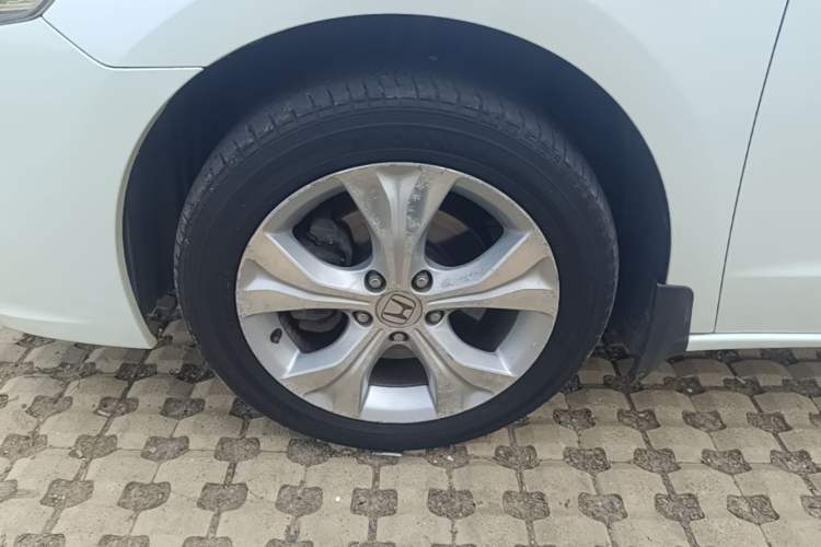 Used Honda Odyssey 2014 2.4L Luxury Edition Left Front Wheel Hub