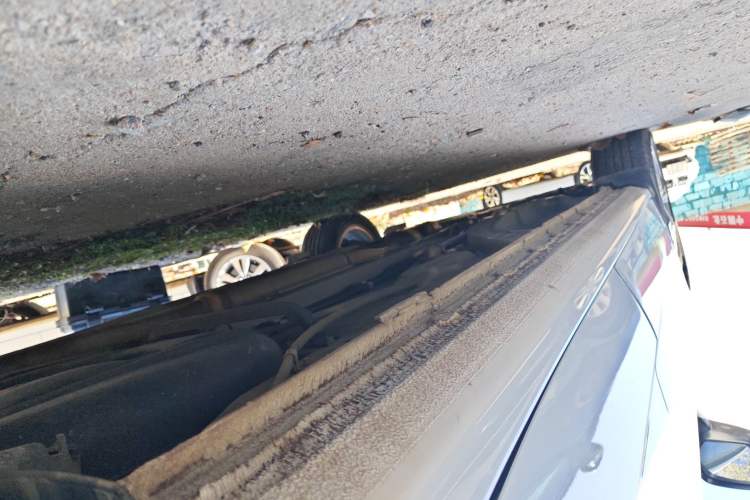 Used Honda Odyssey 2014 2.4L Luxury Edition Left Side Sill