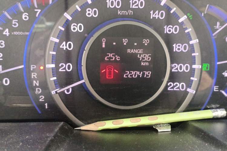 Used Honda Odyssey 2014 2.4L Luxury Edition Odometer Close Up