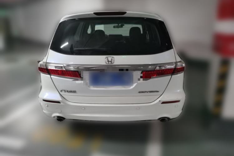 Used Honda Odyssey 2014 2.4L Luxury Edition Rear
