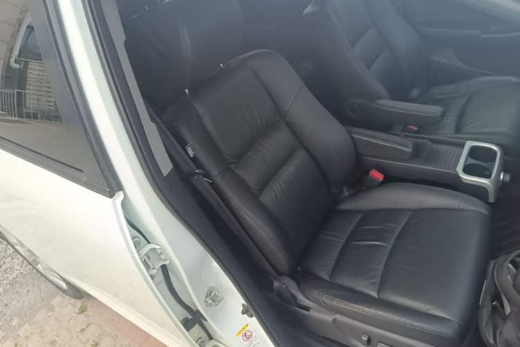 Used Honda Odyssey 2014 2.4L Luxury Edition Right Front Seat