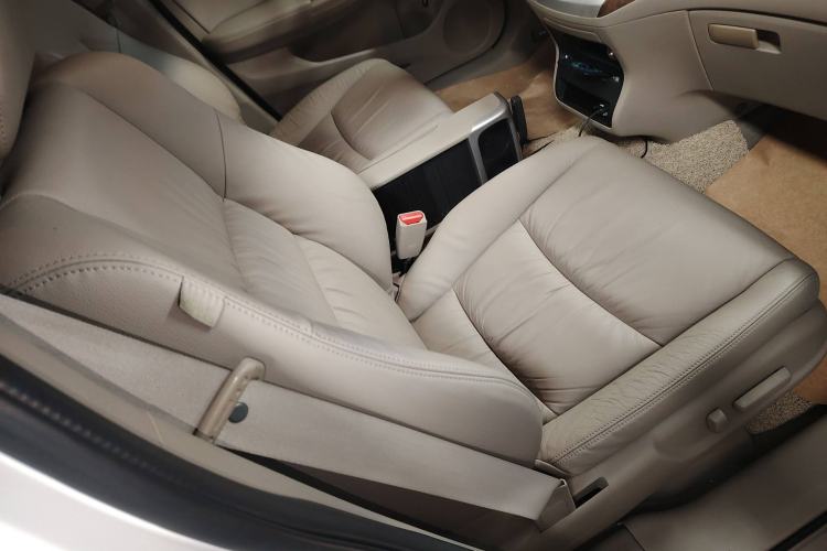 Used Honda Odyssey 2014 2.4L Luxury Edition Right Front Seat