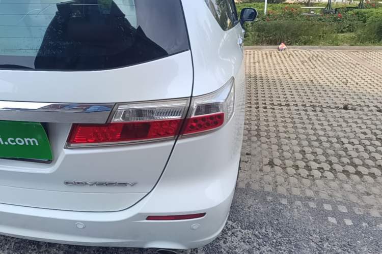 Used Honda Odyssey 2014 2.4L Luxury Edition Right Rear Taillight