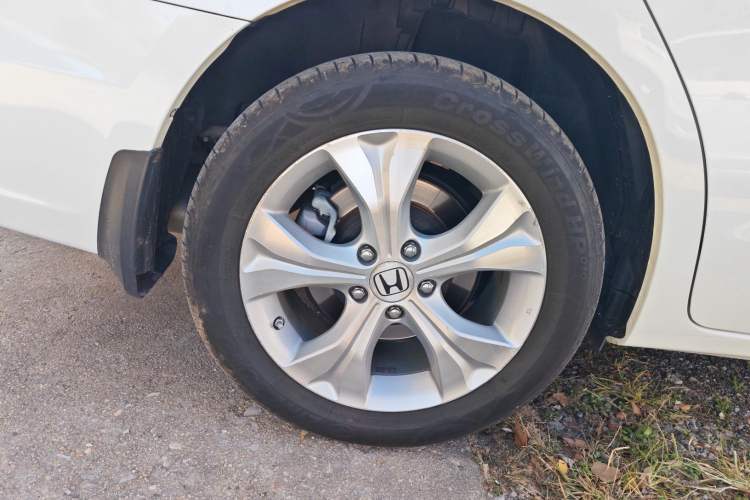 Used Honda Odyssey 2014 2.4L Luxury Edition Right Rear Wheel Hub