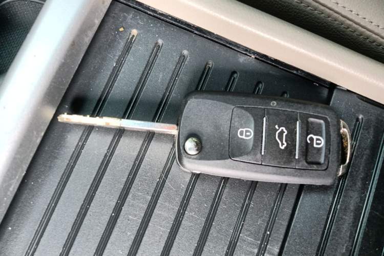 Used Honda Odyssey 2014 2.4L Elite Edition Vehicle Key