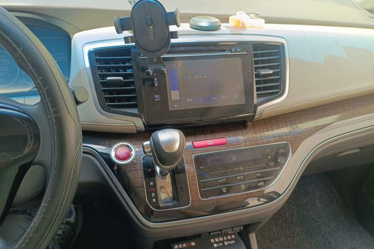 Used Honda Odyssey 2015 Revised 2.4L Luxury Edition Audio And AC Panel