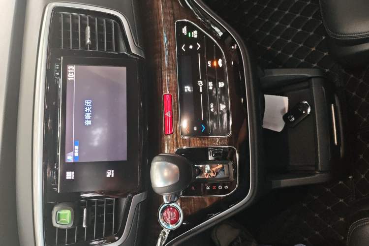 Used Honda Odyssey 2015 Updated Version 2.4L Smart Edition Audio And AC Panel