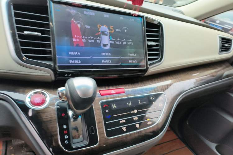 Used Honda Odyssey 2015 Revised 2.4L Luxury Edition Audio And AC Panel