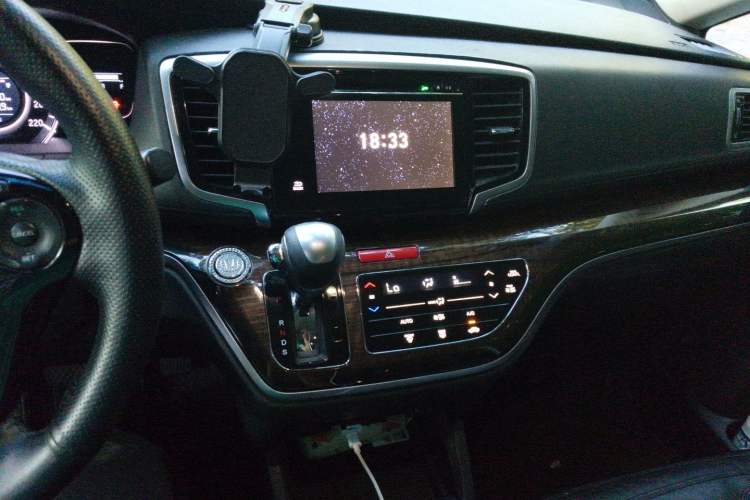Used Honda Odyssey 2015 2.4L Smart Edition Audio And AC Panel