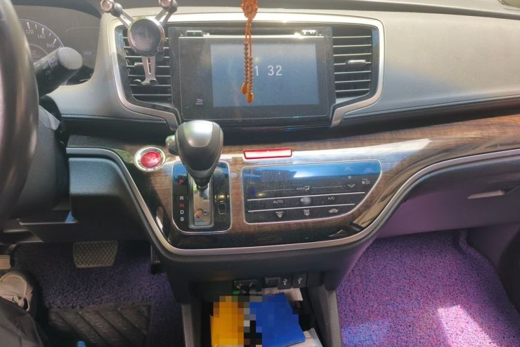 Used Honda Odyssey 2015 2.4L Smart Edition Audio And AC Panel