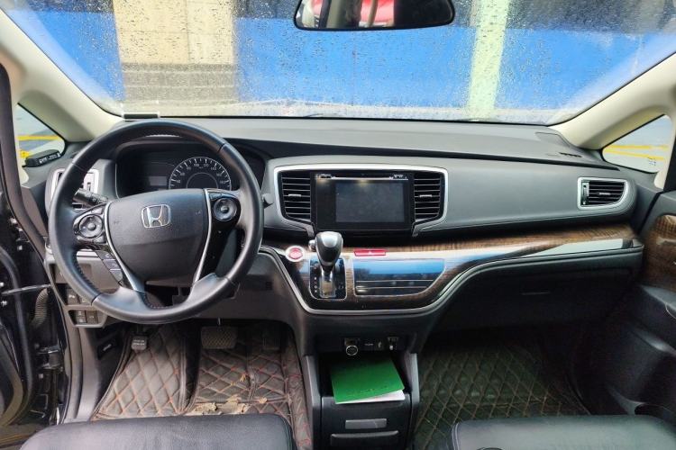 Used Honda Odyssey 2015 Updated Version 2.4L Smart Edition Center Console