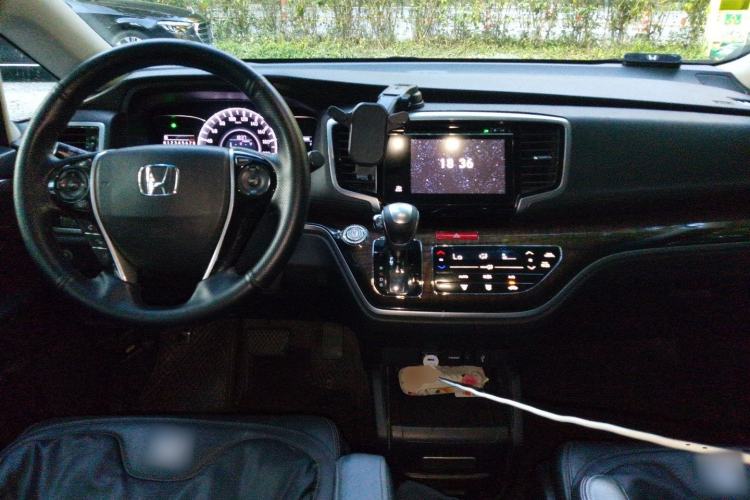Used Honda Odyssey 2015 2.4L Smart Edition Center Console
