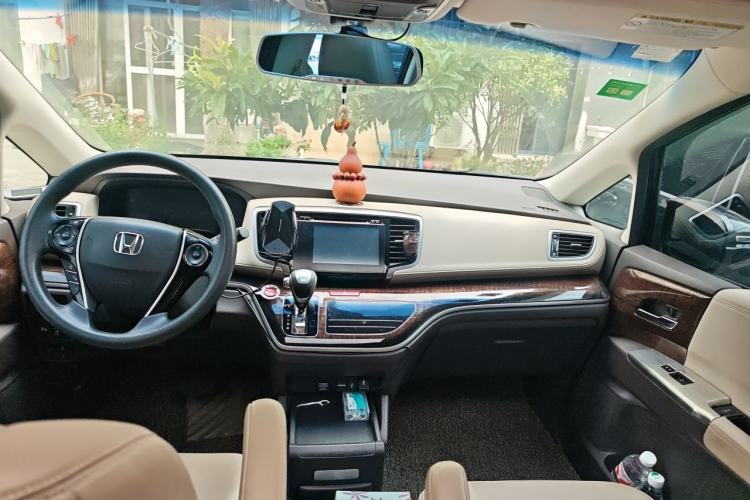 Used Honda Odyssey 2015 Revised 2.4L Luxury Edition Center Console
