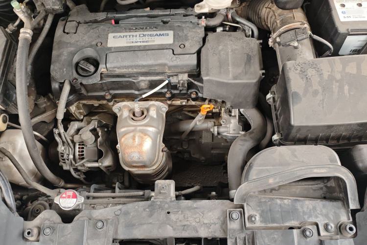 Used Honda Odyssey 2015 Updated Version 2.4L Smart Edition Engine Bay