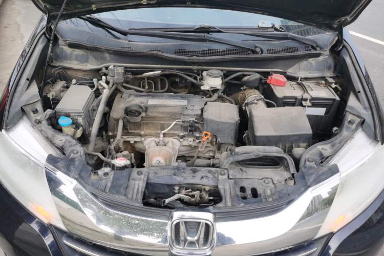 Used Honda Odyssey 2015 Updated Version 2.4L Smart Edition Engine Bay
