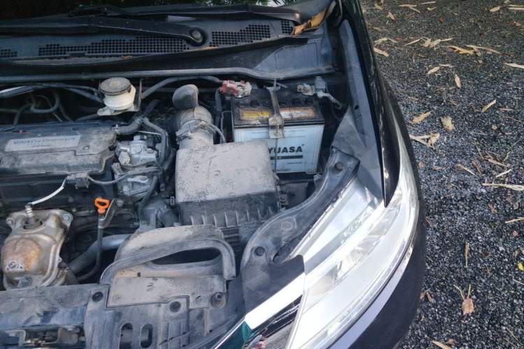 Used Honda Odyssey 2015 2.4L Smart Edition Engine Bay Left