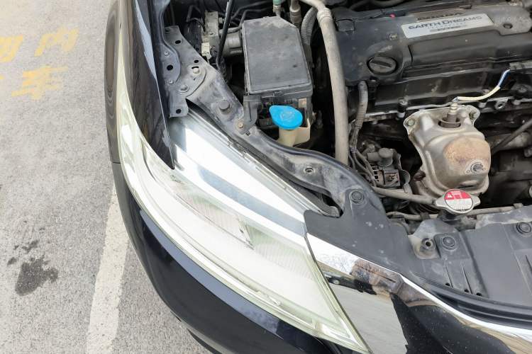 Used Honda Odyssey 2015 Revised 2.4L Luxury Edition Engine Bay Right