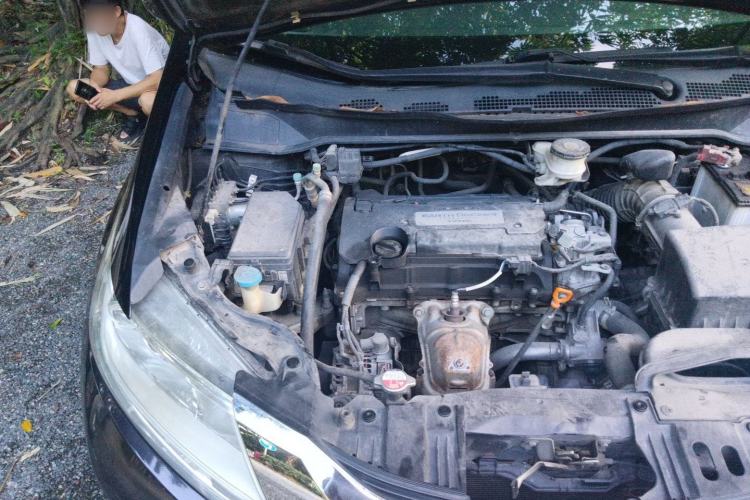 Used Honda Odyssey 2015 2.4L Smart Edition Engine Bay Right
