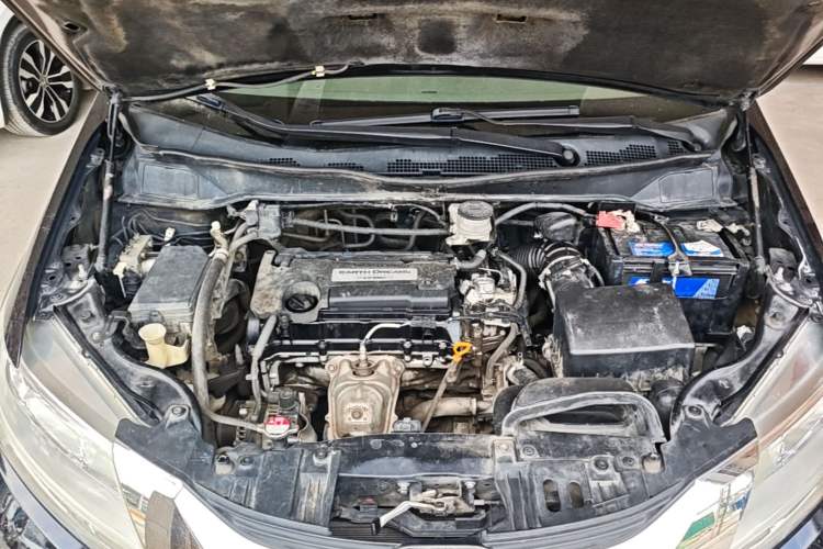 Used Honda Odyssey 2015 Revised 2.4L Luxury Edition Engine Bay