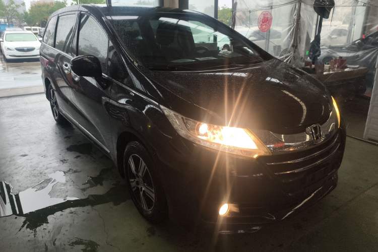 Used Honda Odyssey 2015 2.4L Comfort Edition Exterior 2
