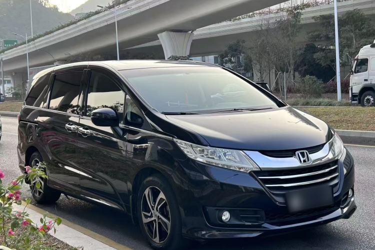 Used Honda Odyssey 2015 Updated Version 2.4L Smart Edition Exterior 2