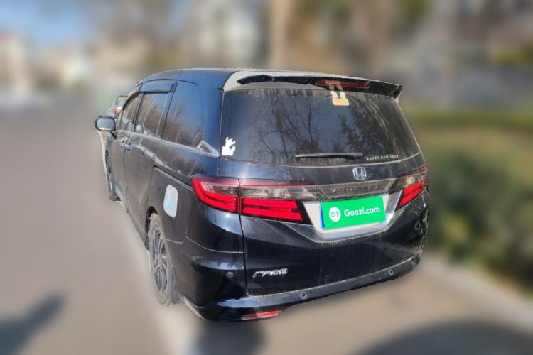 Used Honda Odyssey 2015 Updated Version 2.4L Smart Edition Exterior 3