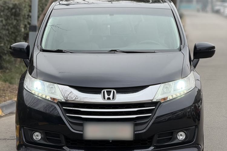 Used Honda Odyssey 2015 Revised 2.4L Luxury Edition Exterior 5