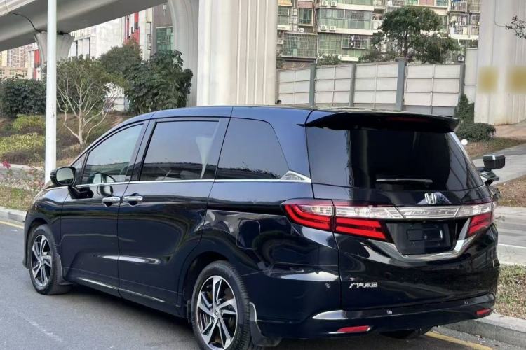 Used Honda Odyssey 2015 Updated Version 2.4L Smart Edition Exterior 6