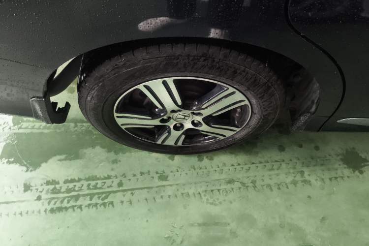 Used Honda Odyssey 2015 2.4L Comfort Edition Exterior 8