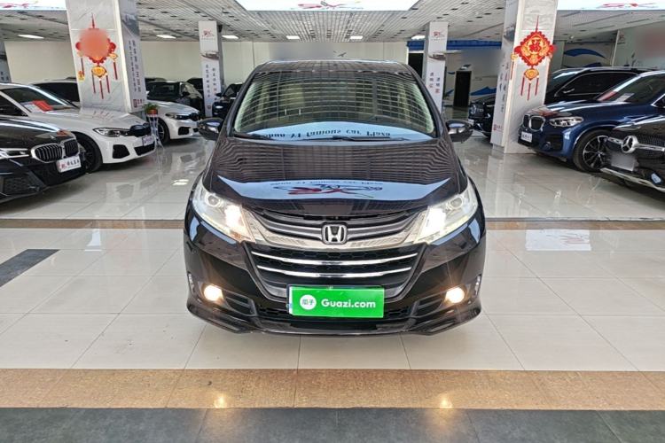Used Honda Odyssey 2015 Revised 2.4L Luxury Edition Front