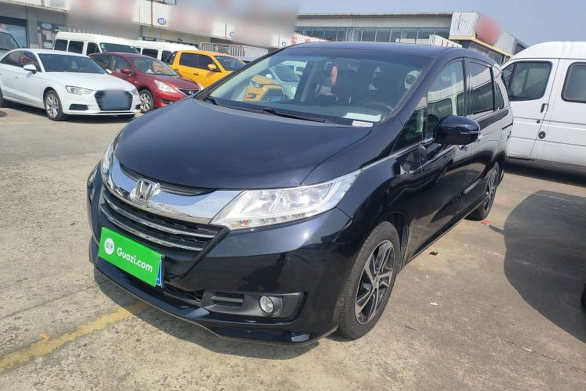 Used Honda Odyssey 2015 Updated Version 2.4L Smart Edition Front Left 45 Deg