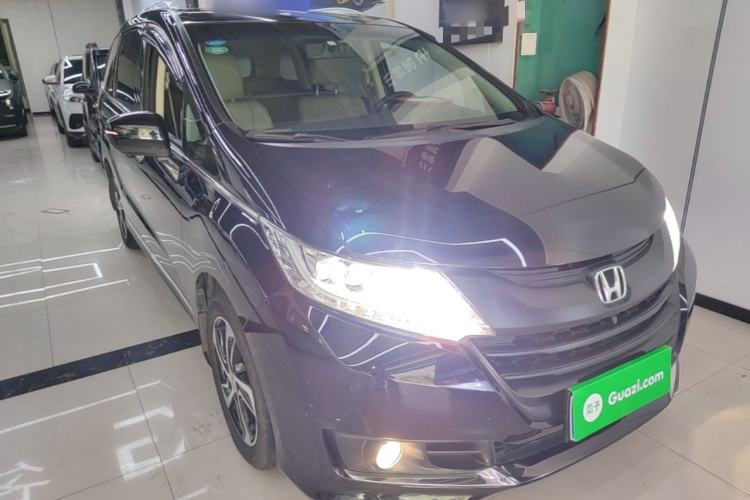 Used Honda Odyssey 2015 2.4L Smart Edition Front Right 45 Deg