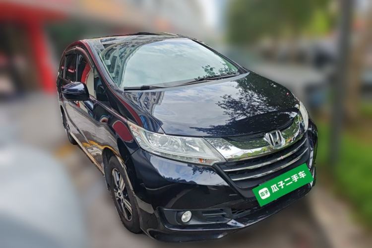 Used Honda Odyssey 2015 Revised Version 2.4L Comfort Edition Front Right 45 Deg