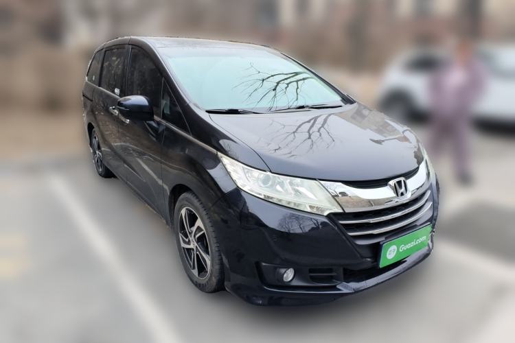 Used Honda Odyssey 2015 Revised 2.4L Luxury Edition Front Right 45 Deg