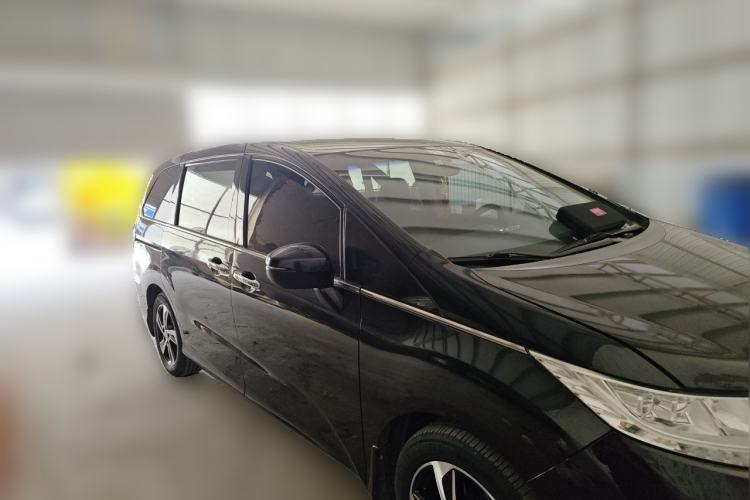 Used Honda Odyssey 2015 Updated Version 2.4L Smart Edition Front Right 45 Deg